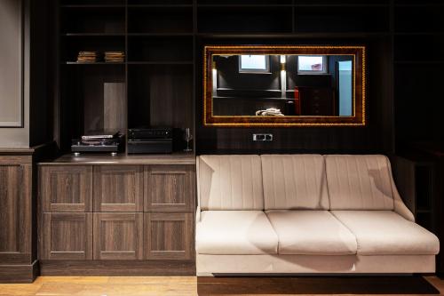 MAGÁNLAKÁS I KLUBSZOBA BÚTOR I 2021 Bútorgyártás I MAGÁNLAKÁS I 2021